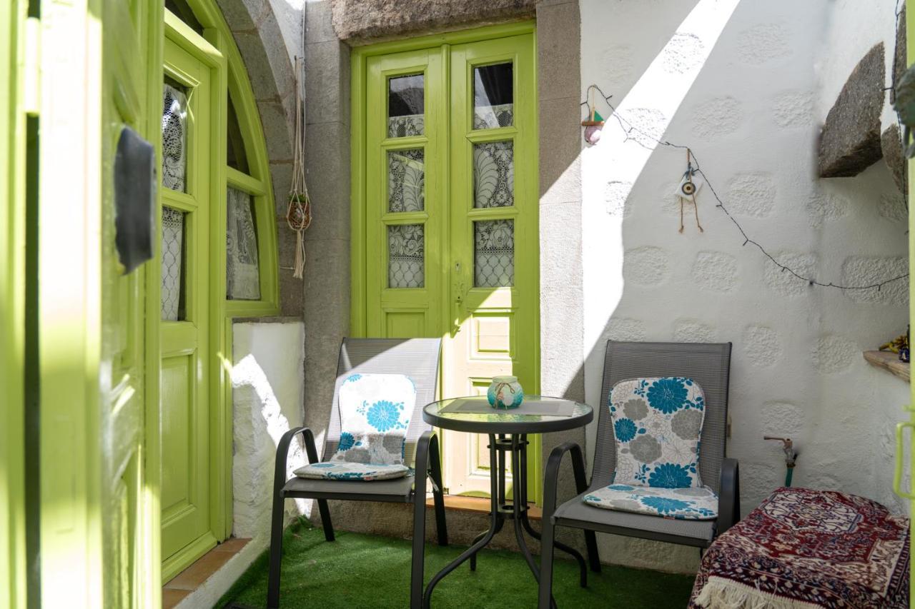 Vintage White House Patmos Apartment Exterior photo